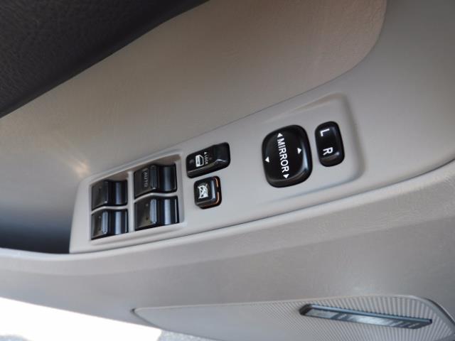 2005 Toyota 4Runner SPORT Edition / 4WD / DIFF LOCK / LIFTED !!! - Photo 33 - Portland, OR 97217