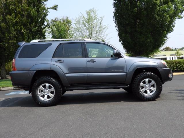 2005 Toyota 4Runner SPORT Edition / 4WD / DIFF LOCK / LIFTED !!! - Photo 3 - Portland, OR 97217