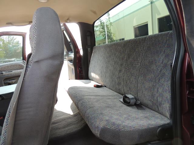 2001 Dodge Ram 2500 SLT 4dr / 4X4 / 5.9L DIESEL / 6-SPEED / LIFTED - Photo 14 - Portland, OR 97217