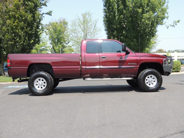 2001 Dodge Ram 2500 SLT 4dr / 4X4 / 5.9L DIESEL / 6-SPEED / LIFTED - Photo 4 - Portland, OR 97217