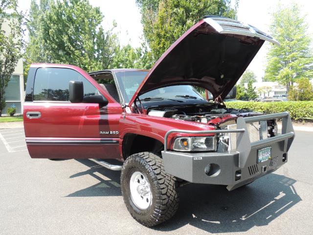 2001 Dodge Ram 2500 SLT 4dr / 4X4 / 5.9L DIESEL / 6-SPEED / LIFTED - Photo 28 - Portland, OR 97217