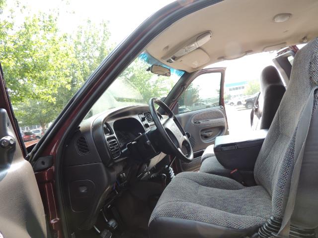2001 Dodge Ram 2500 SLT 4dr / 4X4 / 5.9L DIESEL / 6-SPEED / LIFTED - Photo 13 - Portland, OR 97217