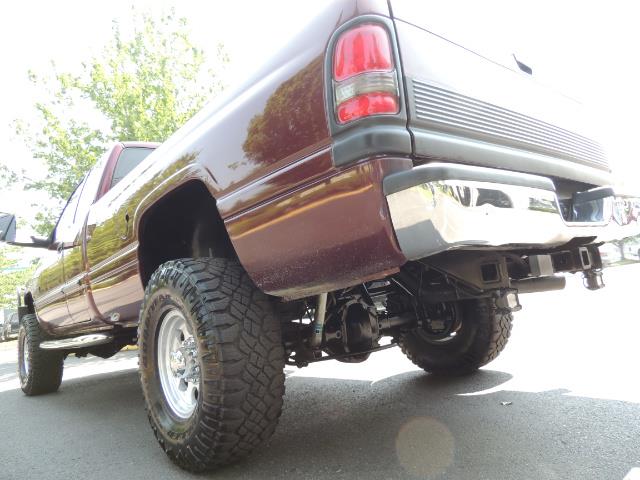 2001 Dodge Ram 2500 SLT 4dr / 4X4 / 5.9L DIESEL / 6-SPEED / LIFTED - Photo 10 - Portland, OR 97217