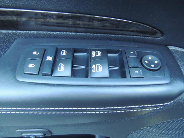 2017 Dodge Durango Citadel / AWD / Navigation / 3RD Seat / Excel Cond - Photo 33 - Portland, OR 97217