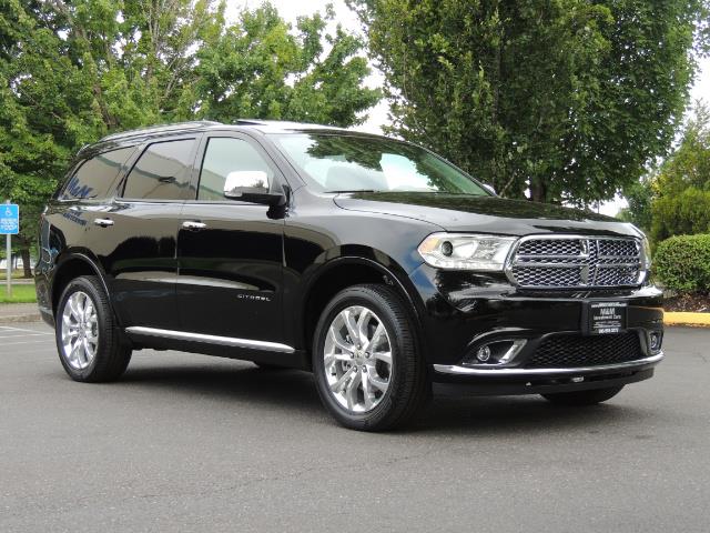 2017 Dodge Durango Citadel / AWD / Navigation / 3RD Seat / Excel Cond - Photo 2 - Portland, OR 97217