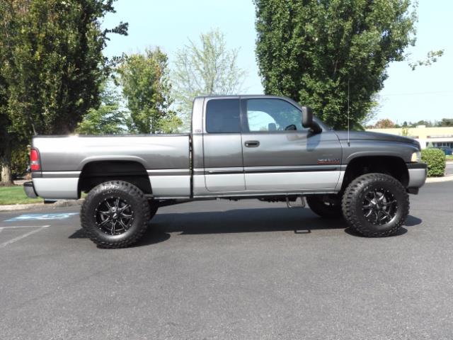 2002 Dodge Ram 2500 SLT Plus 4dr / 4X4 / Leather / 5.9L DIESEL / 6-SPD - Photo 4 - Portland, OR 97217