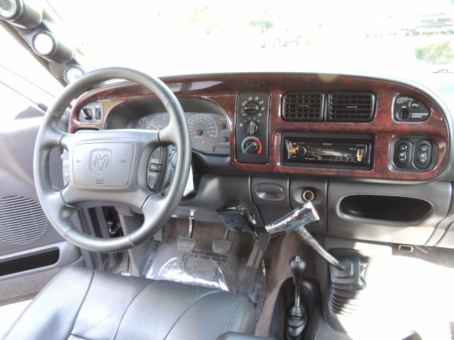 2002 Dodge Ram 2500 SLT Plus 4dr / 4X4 / Leather / 5.9L DIESEL / 6-SPD - Photo 18 - Portland, OR 97217