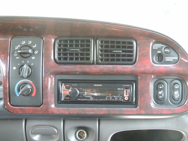 2002 Dodge Ram 2500 SLT Plus 4dr / 4X4 / Leather / 5.9L DIESEL / 6-SPD - Photo 21 - Portland, OR 97217
