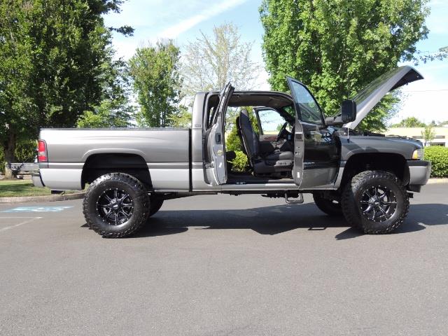 2002 Dodge Ram 2500 SLT Plus 4dr / 4X4 / Leather / 5.9L DIESEL / 6-SPD - Photo 29 - Portland, OR 97217