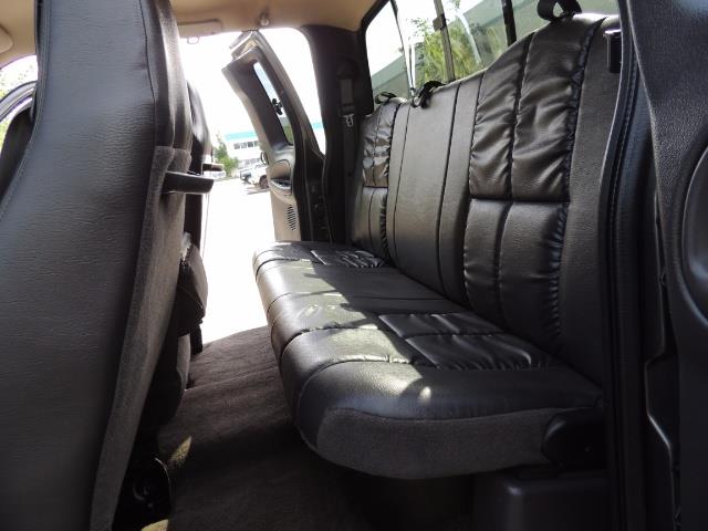 2002 Dodge Ram 2500 SLT Plus 4dr / 4X4 / Leather / 5.9L DIESEL / 6-SPD - Photo 15 - Portland, OR 97217