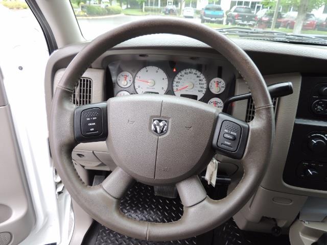 2004 Dodge Ram 2500 SLT 4dr / 4X4 / 5.9L CUMMINS DIESEL / 1-OWNER - Photo 38 - Portland, OR 97217
