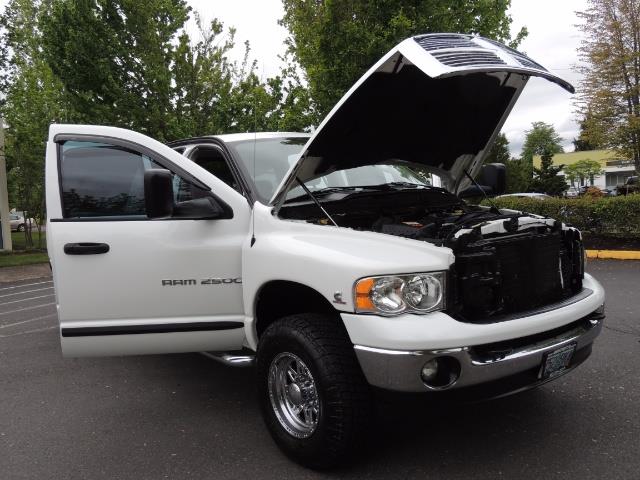 2004 Dodge Ram 2500 SLT 4dr / 4X4 / 5.9L CUMMINS DIESEL / 1-OWNER - Photo 30 - Portland, OR 97217
