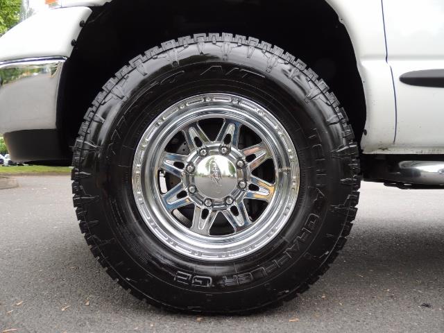 2004 Dodge Ram 2500 SLT 4dr / 4X4 / 5.9L CUMMINS DIESEL / 1-OWNER - Photo 22 - Portland, OR 97217