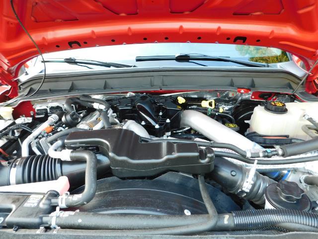 2012 Ford F-250 Super Duty XLT / 4X4 / 6.7L DIESEL / LIFTED - Photo 32 - Portland, OR 97217