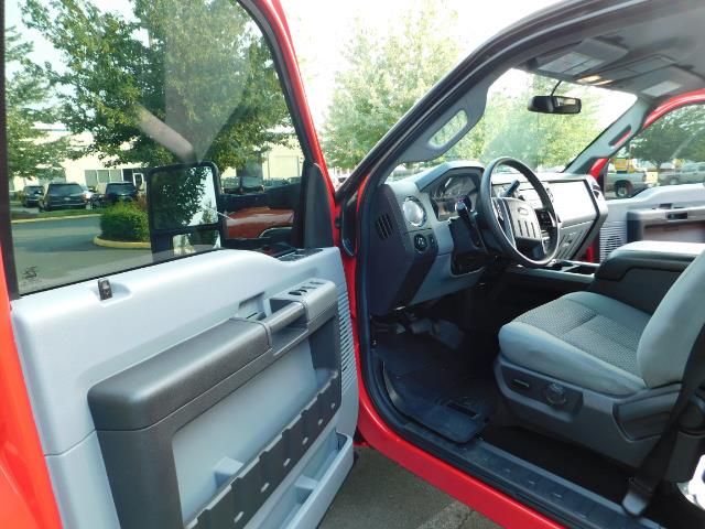 2012 Ford F-250 Super Duty XLT / 4X4 / 6.7L DIESEL / LIFTED - Photo 13 - Portland, OR 97217