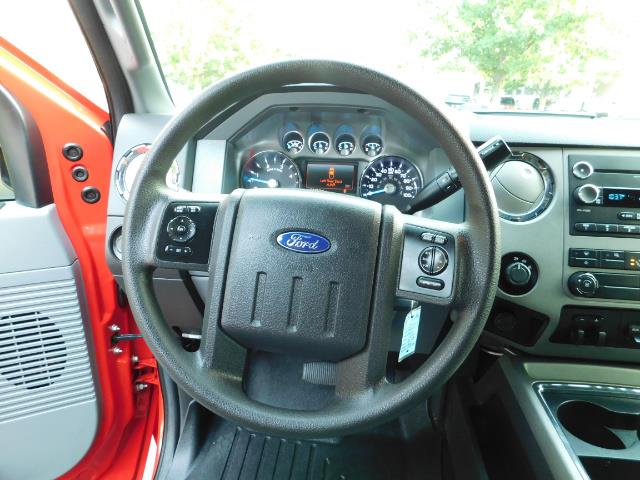 2012 Ford F-250 Super Duty XLT / 4X4 / 6.7L DIESEL / LIFTED - Photo 19 - Portland, OR 97217