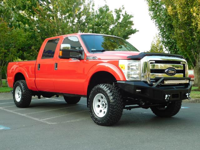 2012 Ford F-250 Super Duty XLT / 4X4 / 6.7L DIESEL / LIFTED - Photo 2 - Portland, OR 97217