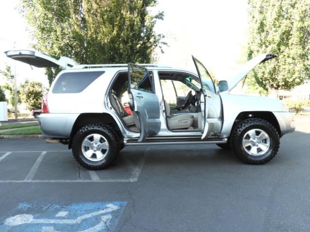 2004 Toyota 4Runner LIMITED Edition 4WD / V8 4.7L / DIFF LOCK / LIFTED - Photo 23 - Portland, OR 97217