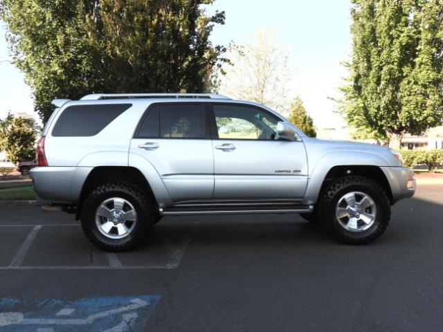 2004 Toyota 4Runner LIMITED Edition 4WD / V8 4.7L / DIFF LOCK / LIFTED - Photo 4 - Portland, OR 97217