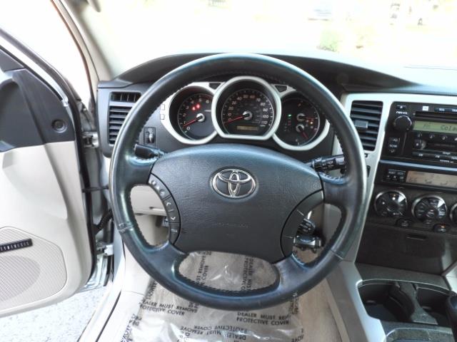 2004 Toyota 4Runner LIMITED Edition 4WD / V8 4.7L / DIFF LOCK / LIFTED - Photo 40 - Portland, OR 97217