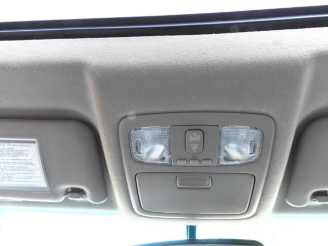 2004 Toyota 4Runner LIMITED Edition 4WD / V8 4.7L / DIFF LOCK / LIFTED - Photo 35 - Portland, OR 97217