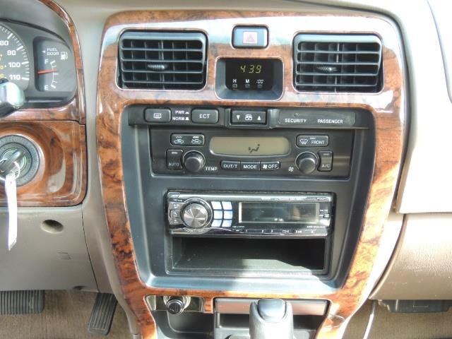 2000 Toyota 4Runner Limited / 4WD / Leather / Rear Diff Lock / LIFTED - Photo 18 - Portland, OR 97217