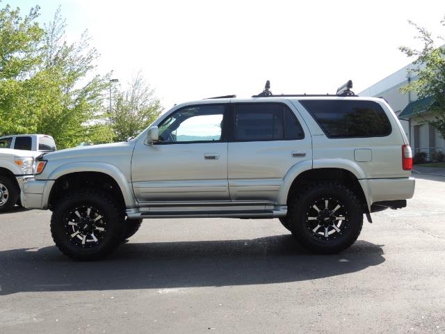 2000 Toyota 4Runner Limited / 4WD / Leather / Rear Diff Lock / LIFTED - Photo 3 - Portland, OR 97217