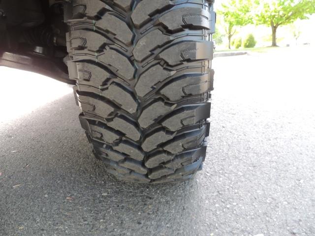 2000 Toyota 4Runner Limited / 4WD / Leather / Rear Diff Lock / LIFTED - Photo 24 - Portland, OR 97217