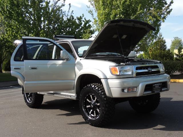 2000 Toyota 4Runner Limited / 4WD / Leather / Rear Diff Lock / LIFTED - Photo 31 - Portland, OR 97217