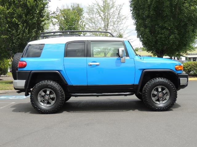 2007 Toyota FJ Cruiser 4dr SUV / 4X4 / REAR DIFF LOCKS / LIFTED LIFTED - Photo 4 - Portland, OR 97217