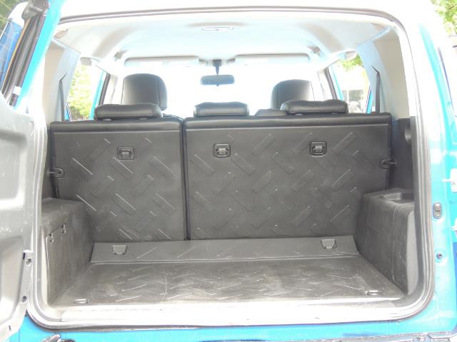2007 Toyota FJ Cruiser 4dr SUV / 4X4 / REAR DIFF LOCKS / LIFTED LIFTED - Photo 19 - Portland, OR 97217