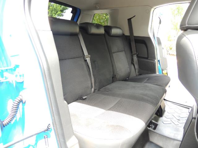 2007 Toyota FJ Cruiser 4dr SUV / 4X4 / REAR DIFF LOCKS / LIFTED LIFTED - Photo 39 - Portland, OR 97217