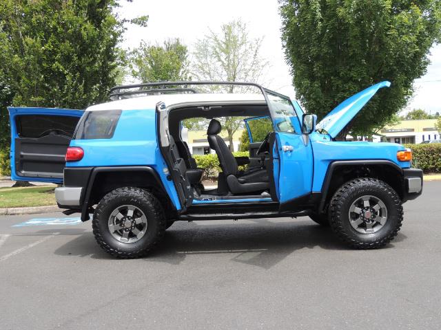 2007 Toyota FJ Cruiser 4dr SUV / 4X4 / REAR DIFF LOCKS / LIFTED LIFTED - Photo 14 - Portland, OR 97217