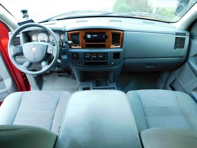 2006 Dodge Ram 2500 SLT SLT 4dr Mega Cab / 4X4 / 5.9L DIESEL CUMMINS - Photo 37 - Portland, OR 97217
