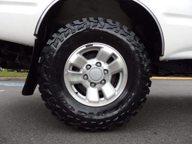 2000 Toyota Tacoma 2dr 4WD 5Spd Manual / New 31 " Mud Tires - Photo 31 - Portland, OR 97217
