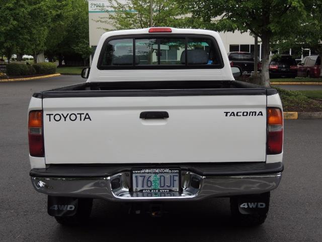 2000 Toyota Tacoma 2dr 4WD 5Spd Manual / New 31 " Mud Tires - Photo 7 - Portland, OR 97217