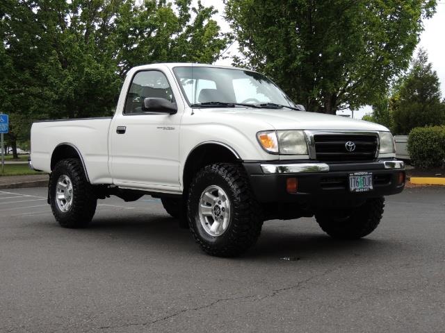 2000 Toyota Tacoma 2dr 4WD 5Spd Manual / New 31 " Mud Tires - Photo 2 - Portland, OR 97217