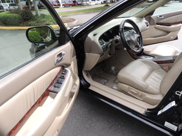 2000 Acura TL 3.2 sedan V6 Heated seats Excellent Cond - Photo 14 - Portland, OR 97217