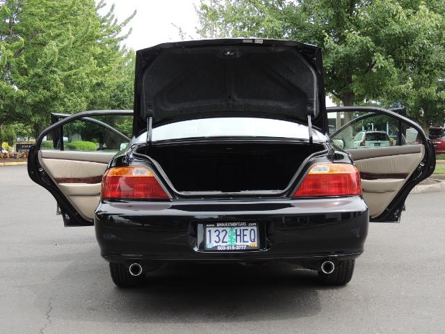 2000 Acura TL 3.2 sedan V6 Heated seats Excellent Cond - Photo 12 - Portland, OR 97217