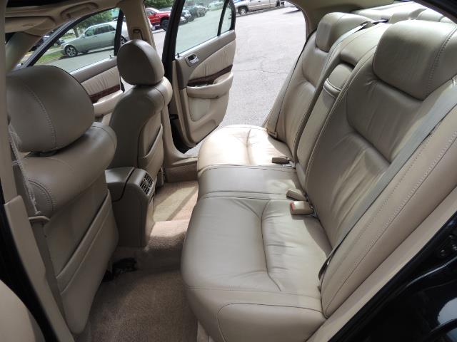 2000 Acura TL 3.2 sedan V6 Heated seats Excellent Cond - Photo 17 - Portland, OR 97217