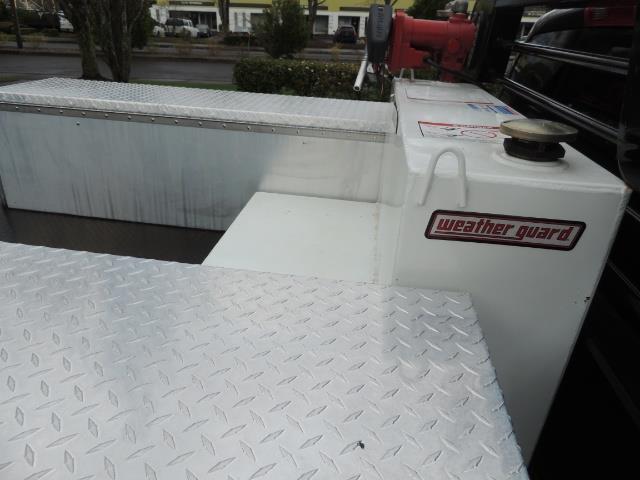 2006 Dodge Ram 2500 SLT 4dr Mega Cab / 4X4 / 5.9L DIESEL / FLAT BED - Photo 10 - Portland, OR 97217