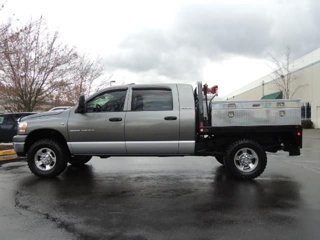 2006 Dodge Ram 2500 SLT 4dr Mega Cab / 4X4 / 5.9L DIESEL / FLAT BED - Photo 3 - Portland, OR 97217