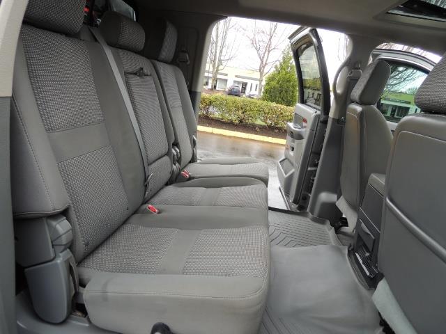 2006 Dodge Ram 2500 SLT 4dr Mega Cab / 4X4 / 5.9L DIESEL / FLAT BED - Photo 17 - Portland, OR 97217