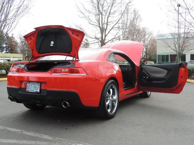 2014 Chevrolet Camaro LS / Coupe / 3.6 Liter 6Cyl / ONLY 9000 MILES - Photo 28 - Portland, OR 97217