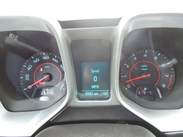 2014 Chevrolet Camaro LS / Coupe / 3.6 Liter 6Cyl / ONLY 9000 MILES - Photo 38 - Portland, OR 97217