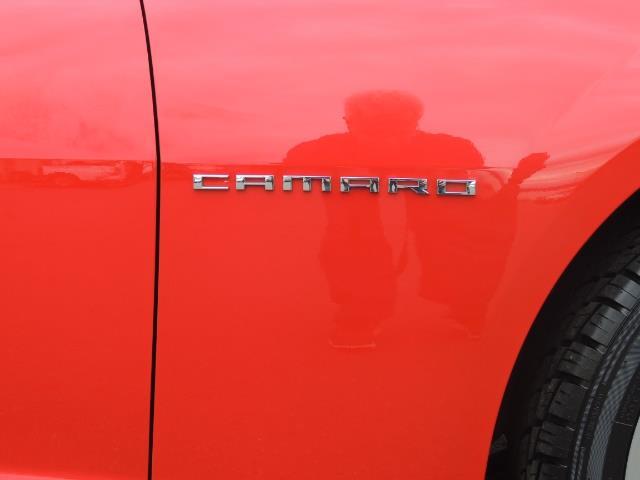 2014 Chevrolet Camaro LS / Coupe / 3.6 Liter 6Cyl / ONLY 9000 MILES - Photo 31 - Portland, OR 97217