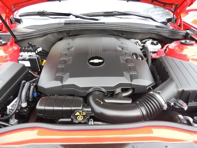 2014 Chevrolet Camaro LS / Coupe / 3.6 Liter 6Cyl / ONLY 9000 MILES - Photo 43 - Portland, OR 97217