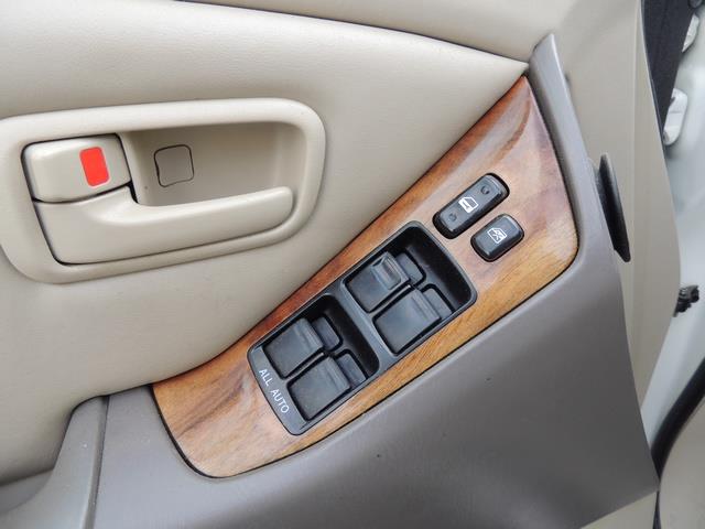 1999 Lexus RX 300 / AWD / Leather / Sunroof / Great Conditon - Photo 36 - Portland, OR 97217