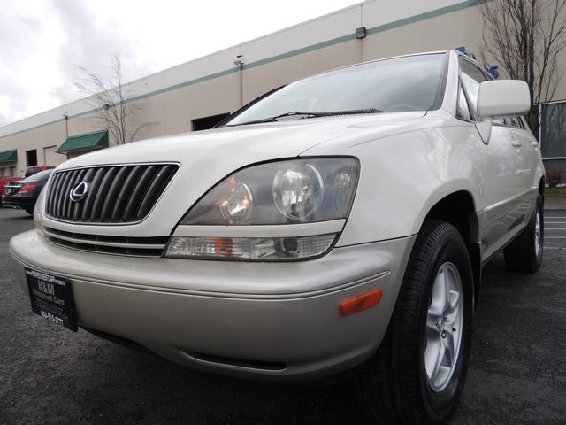1999 Lexus RX 300 / AWD / Leather / Sunroof / Great Conditon - Photo 9 - Portland, OR 97217