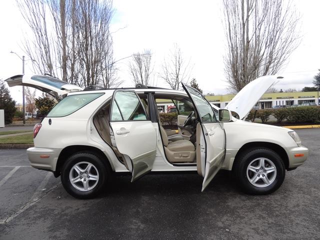 1999 Lexus RX 300 / AWD / Leather / Sunroof / Great Conditon - Photo 30 - Portland, OR 97217